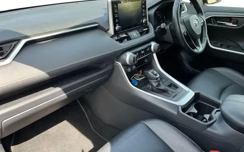 Used Toyota RAV4 Hybrid 218 HP (160 kW) 2021 Grey SUV