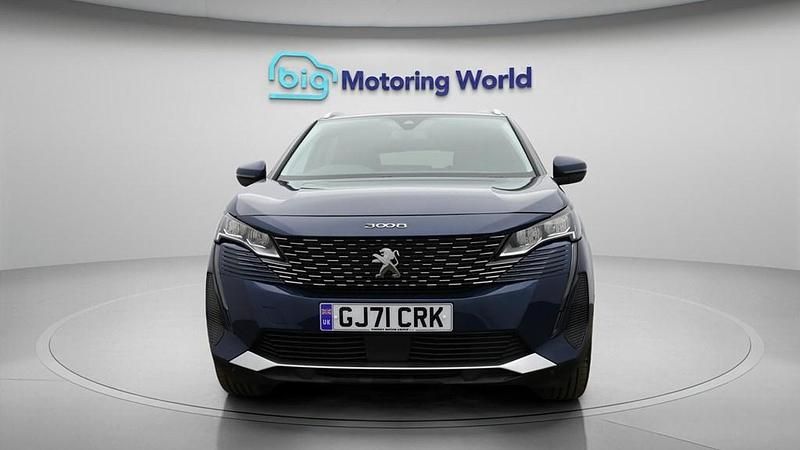Used Peugeot 3008 Allure Premium 130 HP (95 kW) 2021 Blue SUV