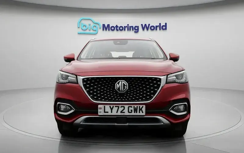 Begagnad MG HS Excite 162 HK (119 kW) 2023 Röd SUV