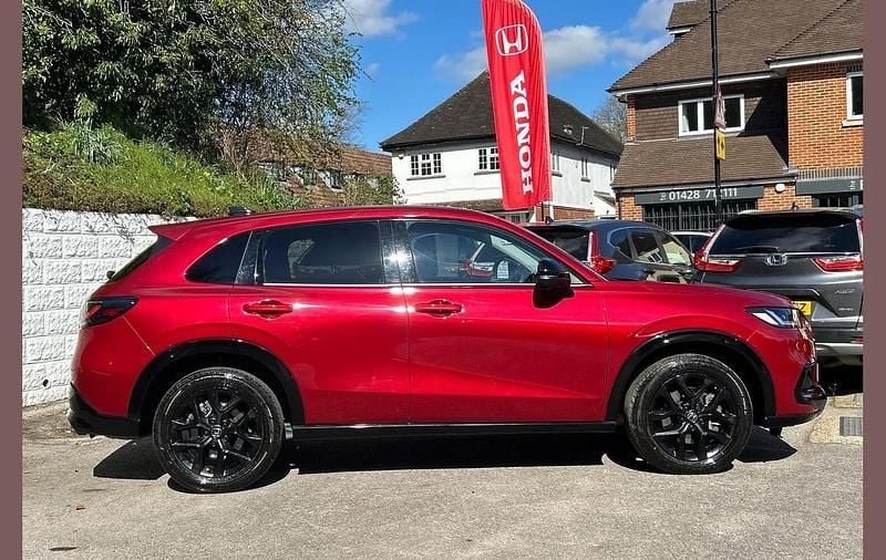 Used Honda ZR-V Sport 184 HP (135 kW) 2024 Radiant red SUV