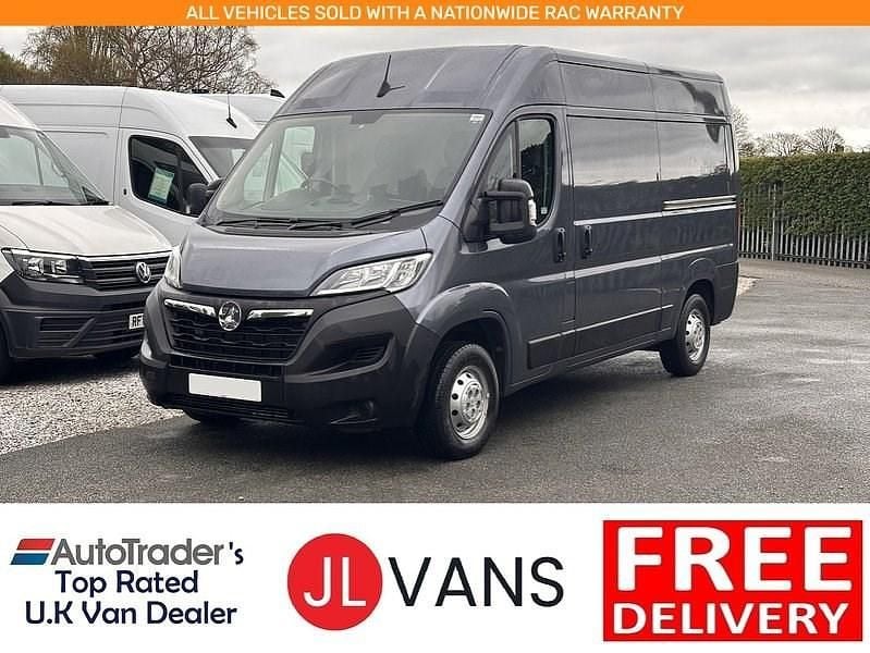 Second-hand Vauxhall Movano 140 CP (102 kW) 2023 Gri