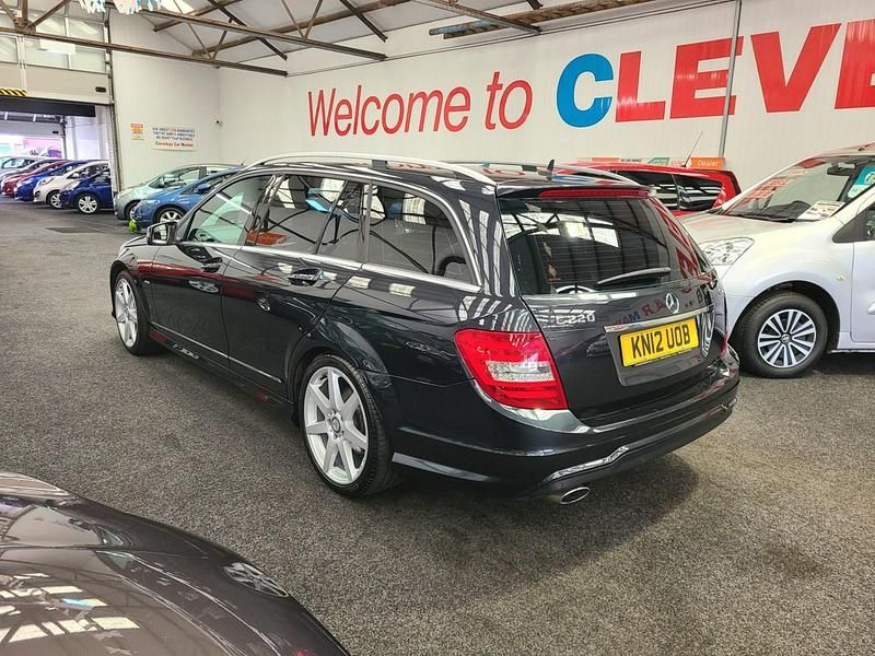 Used Mercedes C220 170 HP (125 kW) 2012 Black Estate