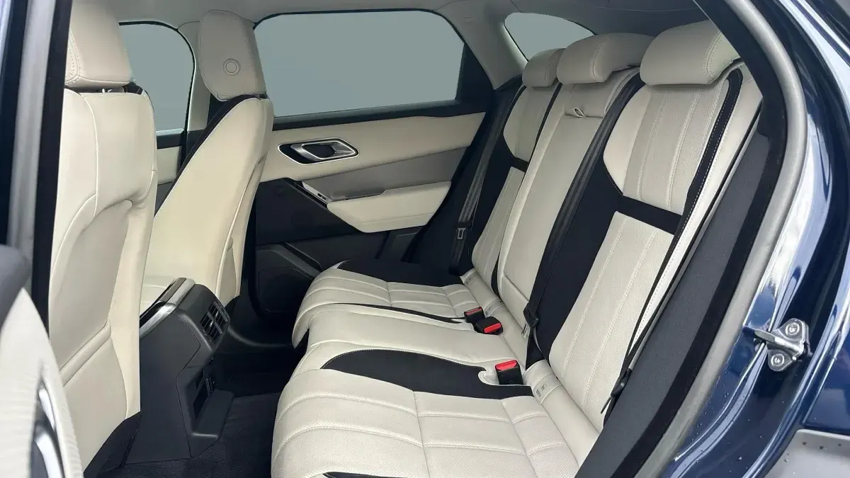 Used Land Rover Range Rover Velar S 204 HP (150 kW) 2022 Blue SUV