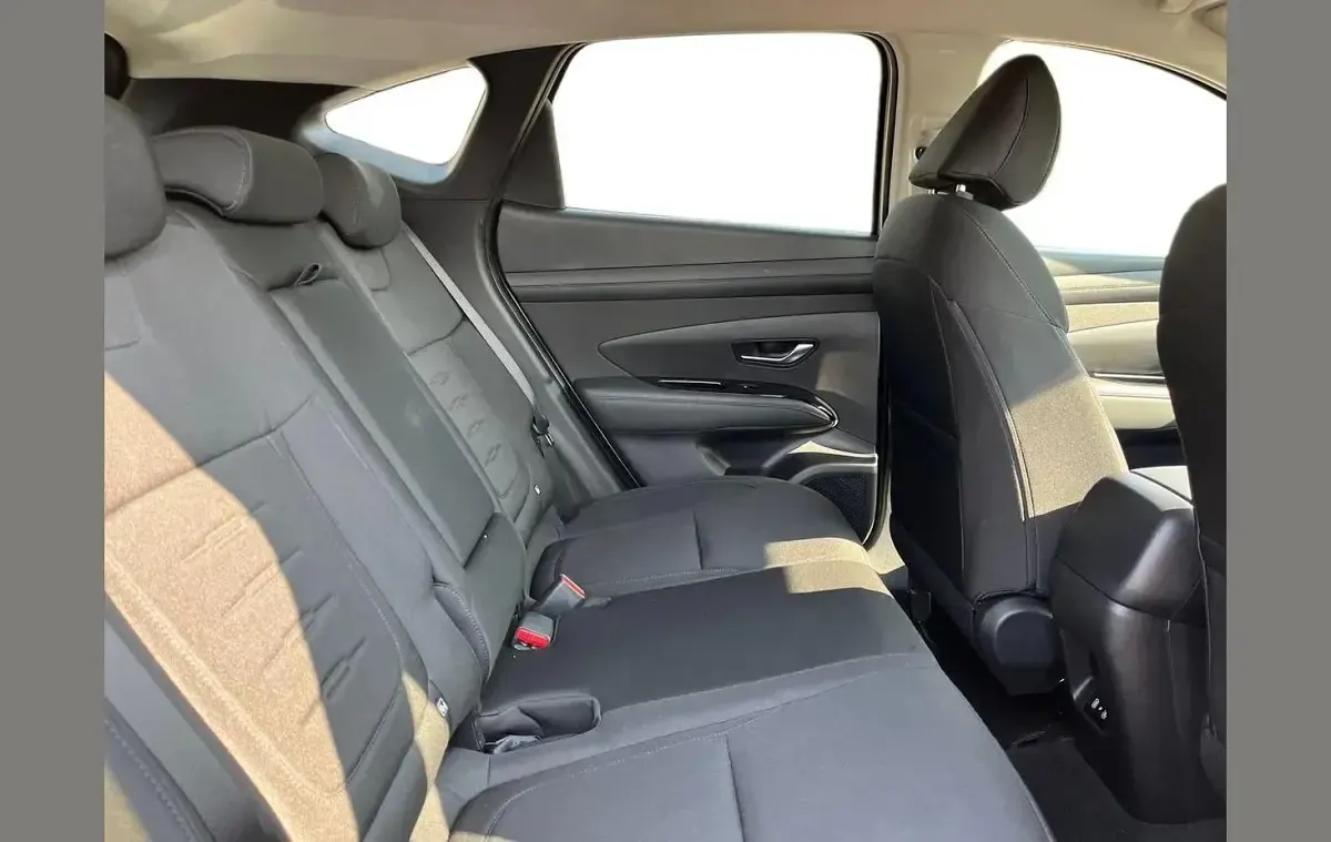 Used Hyundai Tucson Advanced 211 HP (155 kW) 2024 Silver SUV