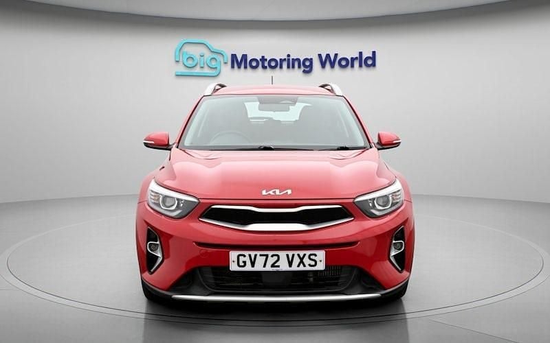 Used Kia Stonic 101 HP (74 kW) 2023 Red SUV