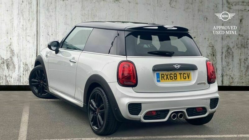 Used Mini Cooper S Hatch 189 HP (139 kW) 2018 Silver Hatchback
