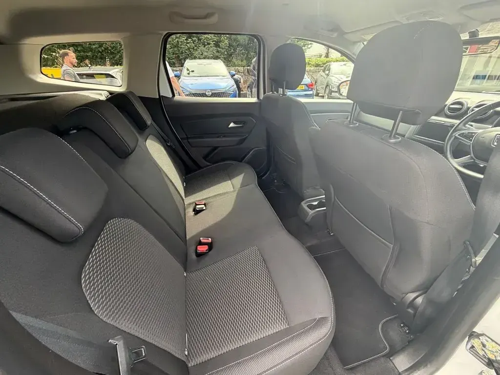 Used Dacia Duster Comfort 130 HP (95 kW) 2020 White SUV