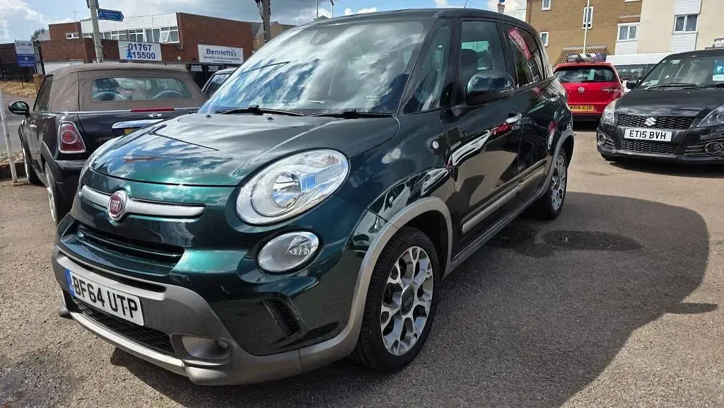 Używany Fiat 500L Trekking 2014 Zielony Minivan