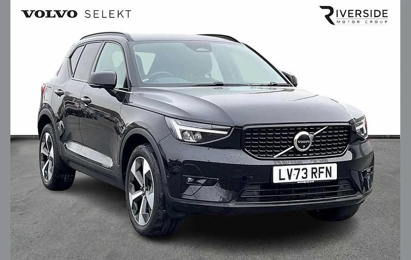 Used Volvo XC40 Plus 197 HP (144 kW) 2023 Onyx black SUV