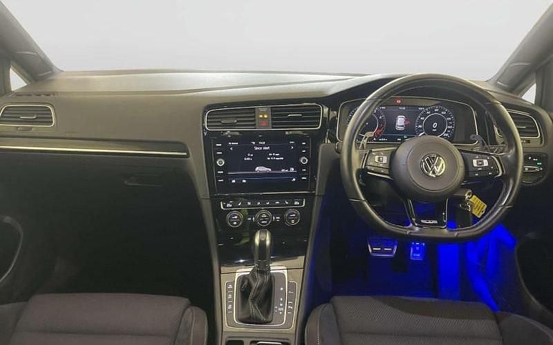 Used VW Golf VII R 300 HP (220 kW) 2019 White Hatchback