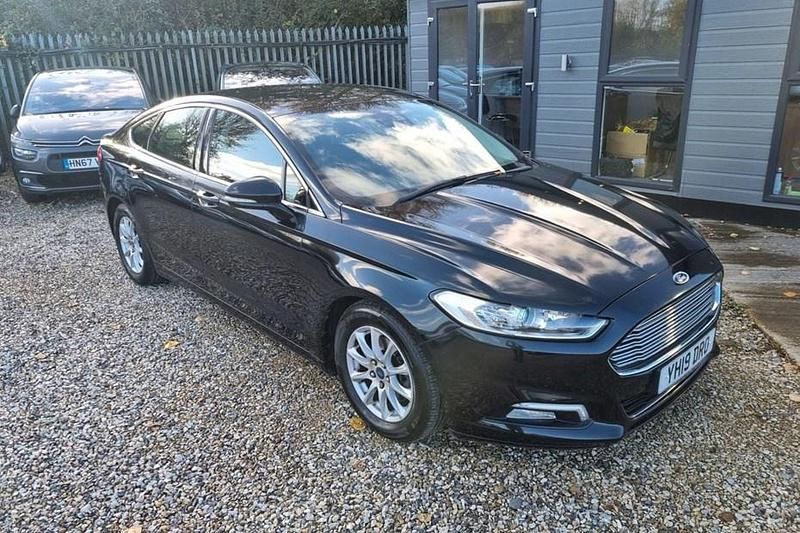Black Used 2019 Ford Mondeo Titanium Hatchback | £6,695 (Good price) - Image 1/1