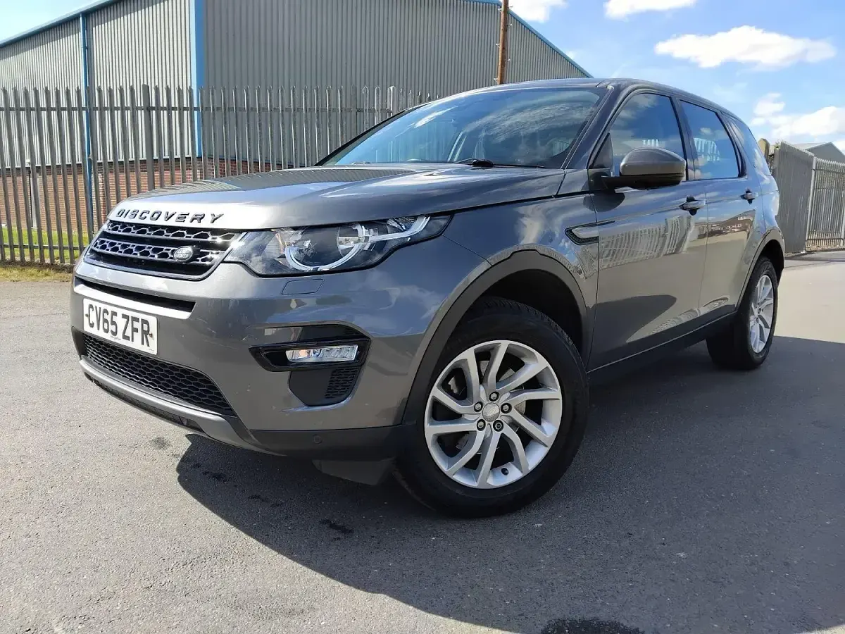 Used Land Rover Discovery Sport SE 180 HP (132 kW) 2015 Grey SUV