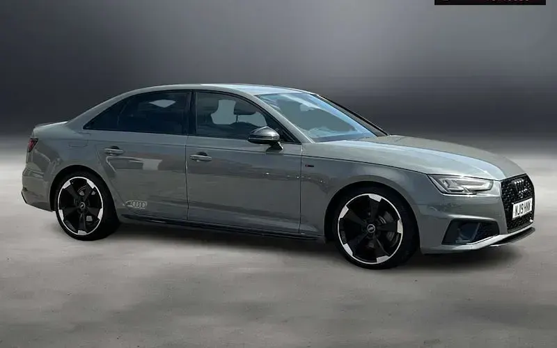 Usado Audi A4 Black Edition 150 HP (110 kW) 2019 Sedan