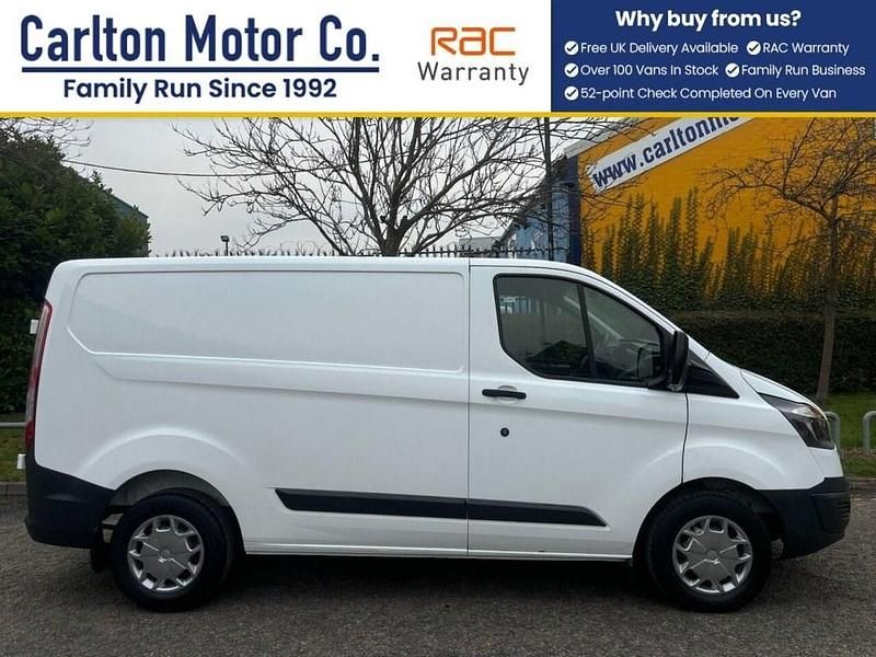 Used Ford Transit Custom 105 HP (77 kW) 2018 White Van