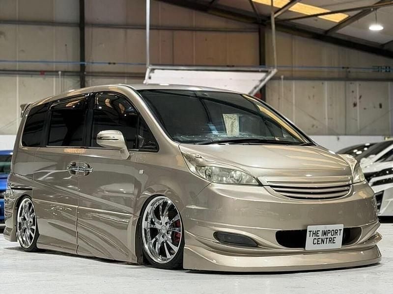 Used Honda Stepwgn 2007 Gold MPV