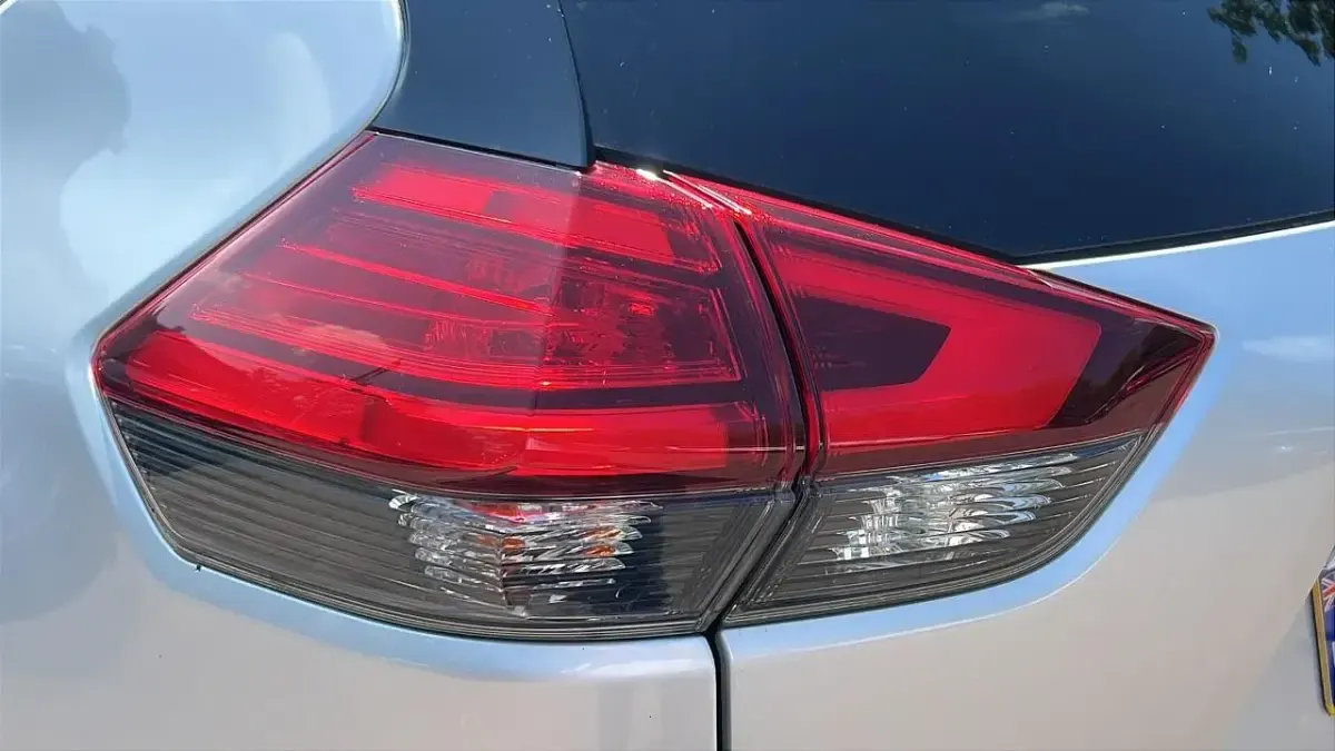 Used Nissan X-Trail N-Connecta 158 HP (116 kW) 2019 Grey SUV