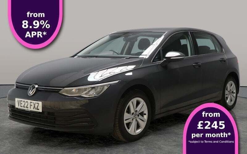 Used 2024 VW Golf VIII Life Hatchback | £17,416 (Super price) - Image 1/3