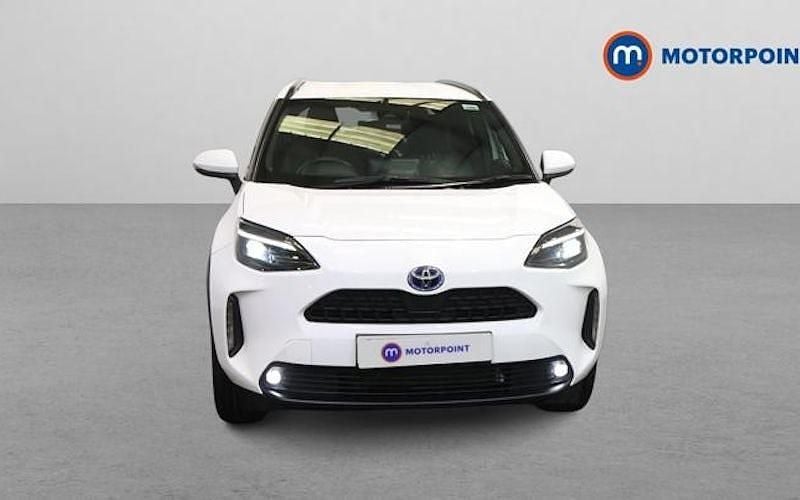 Used Toyota Yaris Hybrid Design 116 HP (85 kW) 2026 Estate