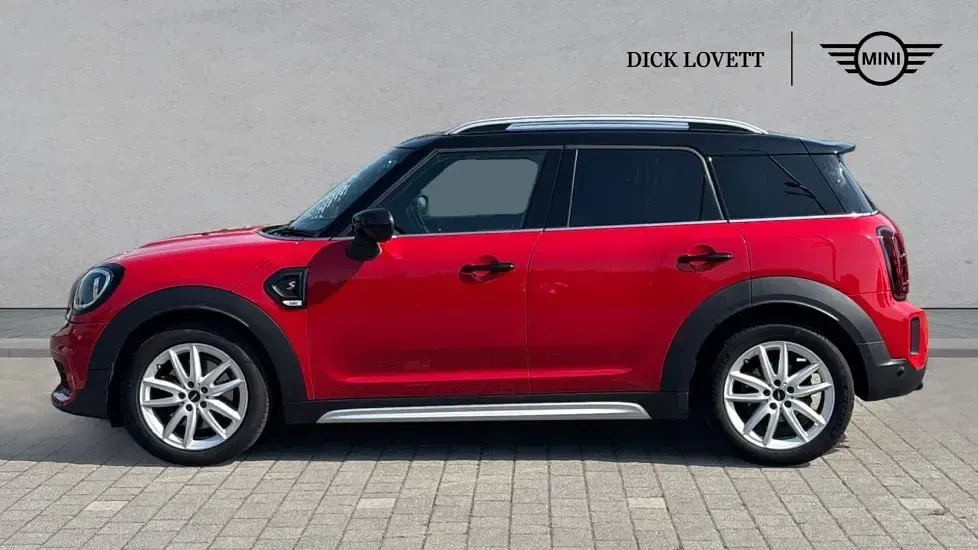 Used Mini Cooper S Countryman Sport 176 HP (129 kW) 2022 Red SUV
