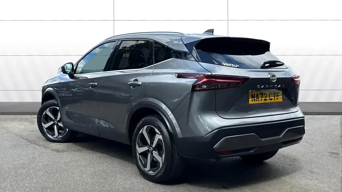 Used Nissan Qashqai N-Connecta 140 HP (102 kW) 2022 Grey SUV