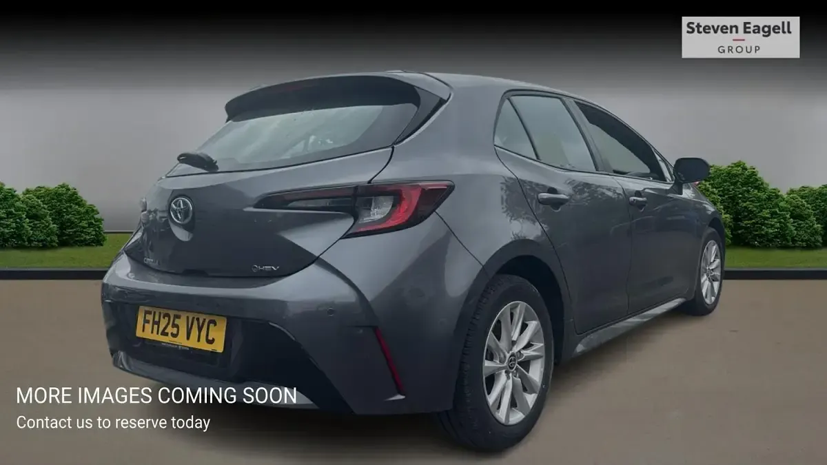 Used Toyota Corolla 140 HP (102 kW) 2025 Grey Hatchback