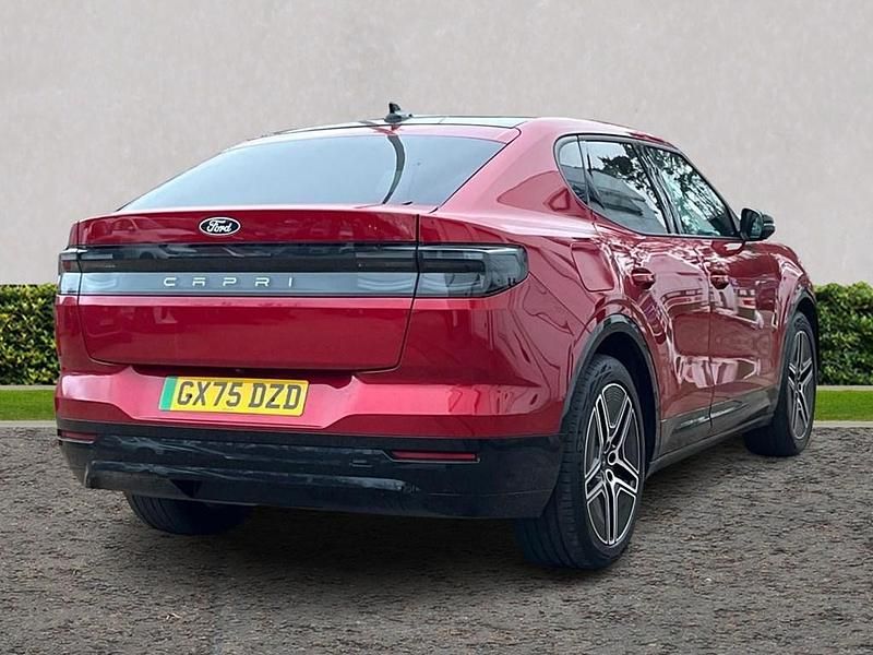 Used Ford Capri Extended Range 210 kW (286 HP) 2025 Red Estate
