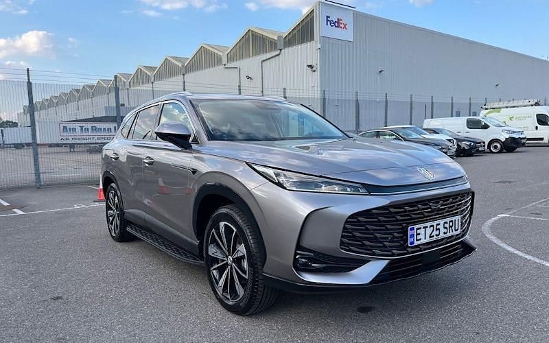 Used 2024 MG HS SE SUV | £32,790 - Image 1/4