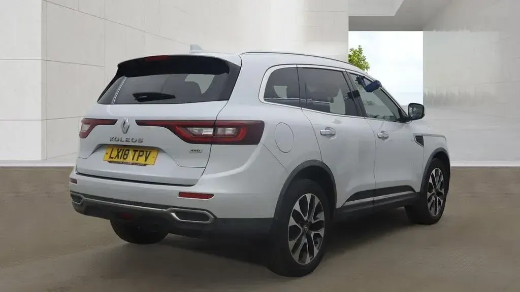 Used Renault Koleos Signature 175 HP (128 kW) 2018 White SUV
