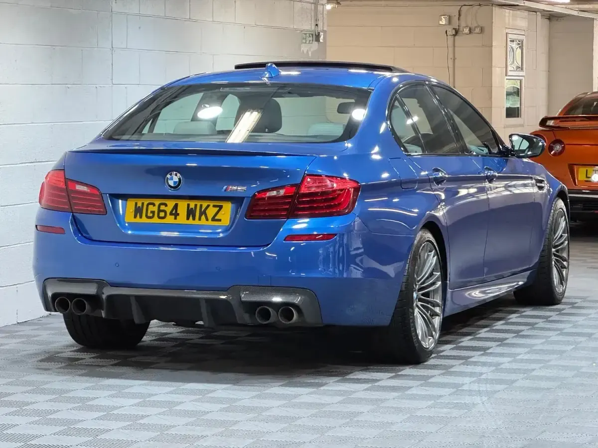 Used BMW M5 M Sport 2015 Blue Sedan