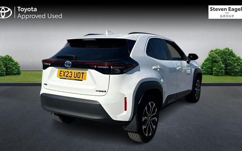 Used Toyota Yaris Hybrid Design 116 HP (85 kW) 2026 Estate