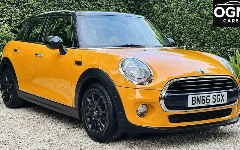 Used Mini Cooper Hatch 136 HP (100 kW) 2017 Hatchback