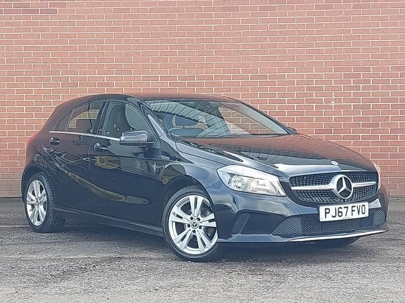 Used Mercedes A180 109 HP (80 kW) 2017 Black Hatchback