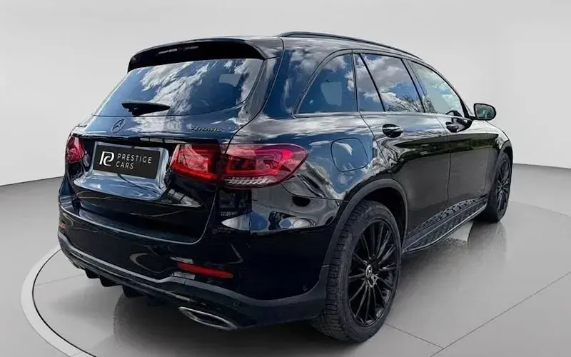 Used Mercedes GLC300 AMG line 245 HP (180 kW) 2021 Black SUV