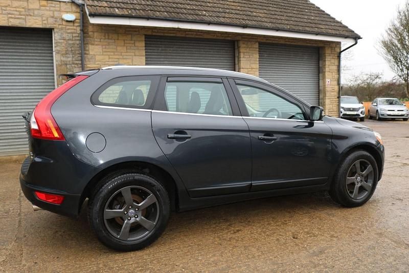 Used Volvo XC60 SE Lux 2011 Grey SUV