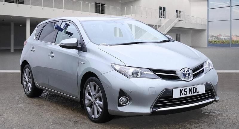 Grey Used 2014 Toyota Auris Hybrid Hatchback | £9,490 (Good price) - Image 1/4