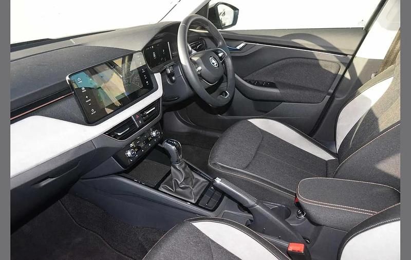 Used Skoda Kamiq SE L 147 HP (108 kW) 2025 Black magic pearl effect SUV