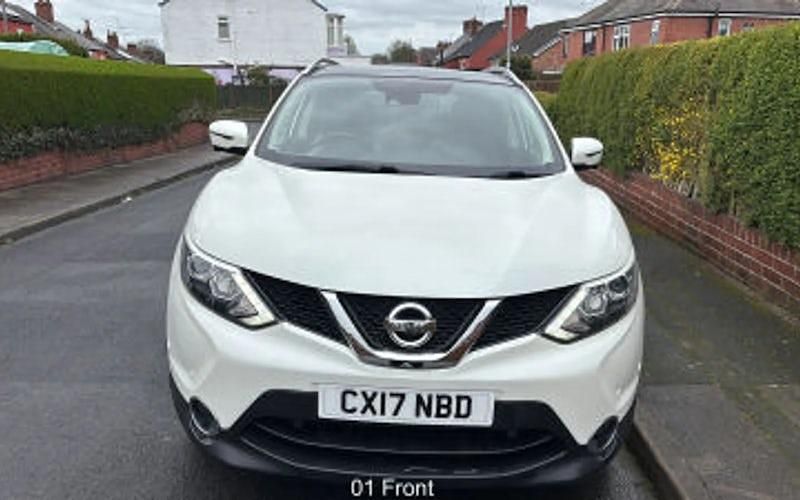 Used Nissan Qashqai Tekna 110 HP (80 kW) 2017 White SUV