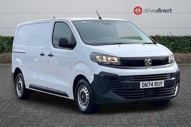 Used Vauxhall Vivaro S 120 HP (88 kW) 2024 White MPV