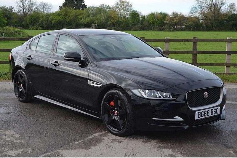 Used Jaguar XE Ingenium 200 HP (147 kW) 2018 Black Sedan