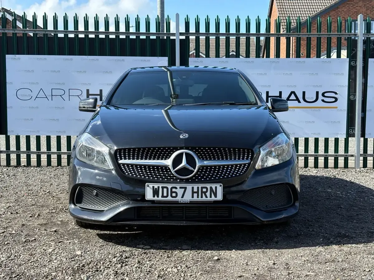 Usado Mercedes A180 AMG line 2018 Preto Citadino