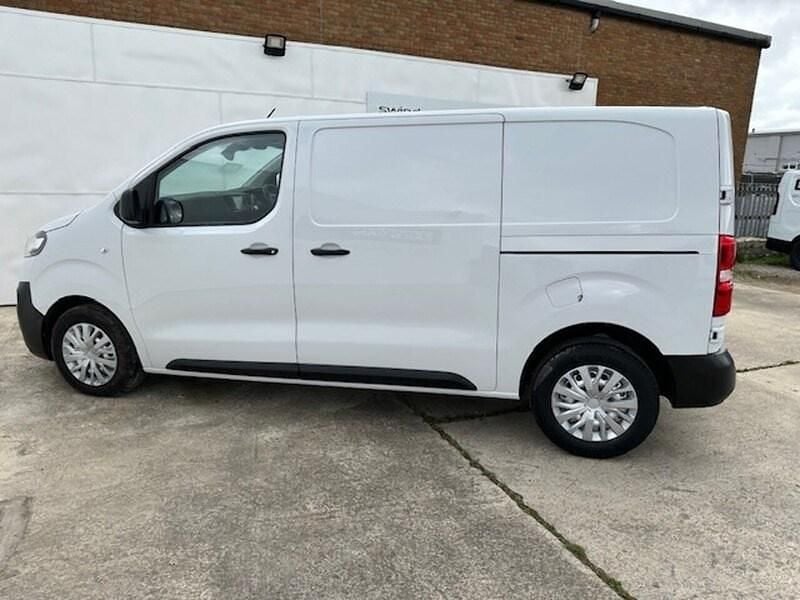 Usado Citroën Dispatch 100 HP (73 kW) 2023 Branco Monovolume
