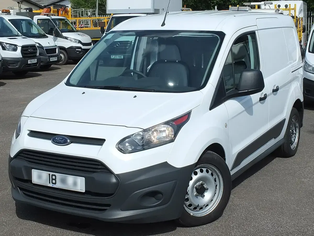 Used Ford Transit Connect 75 HP (55 kW) 2018 White MPV