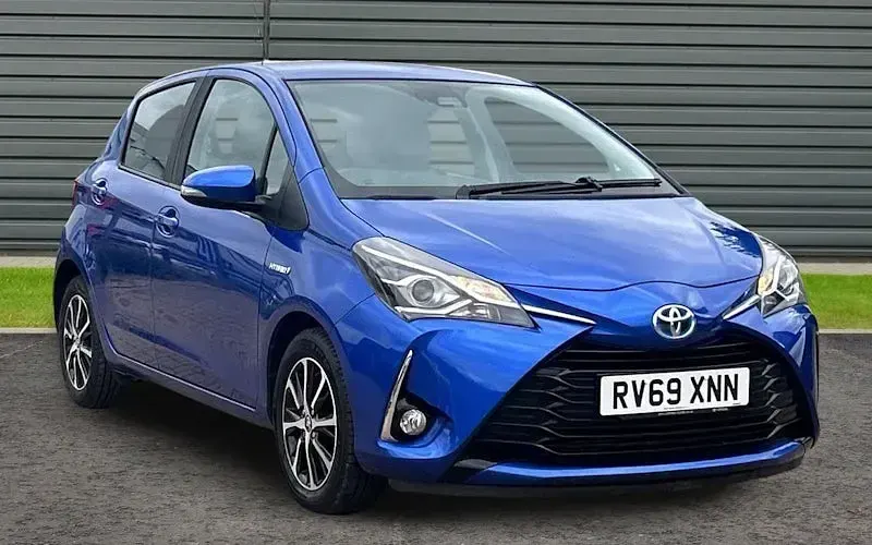 Used Toyota Yaris Hybrid 101 HP (74 kW) 2019 Hatchback