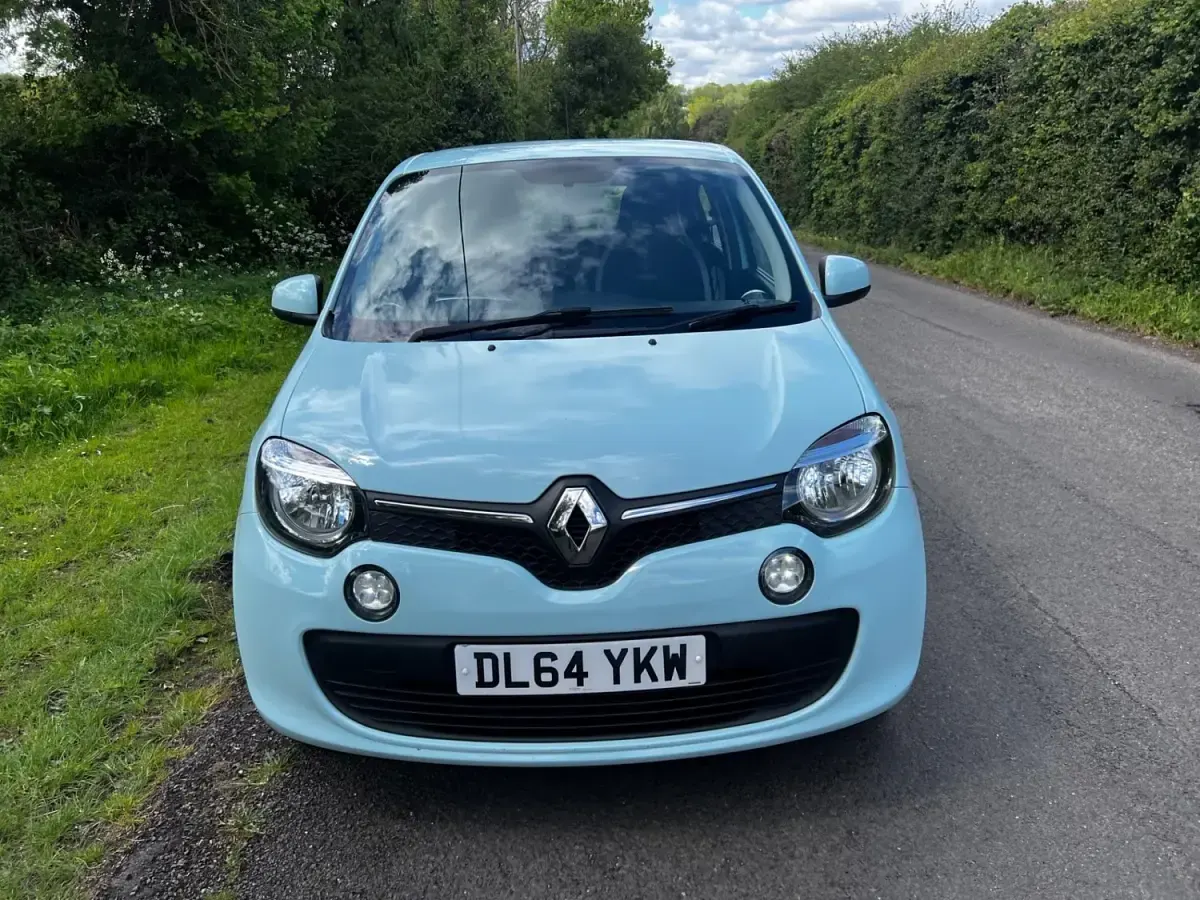 Begagnad Renault Twingo Play 70 HK (51 kW) 2014 Blå Halvkombi