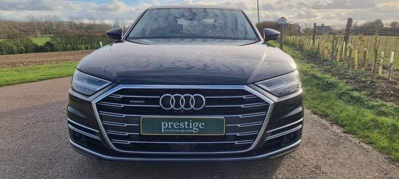 Usado Audi A8 Advanced 2019 Cinzento Sedan