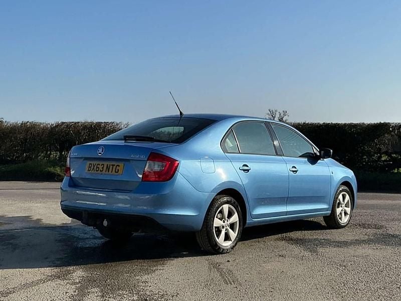 Used Skoda Rapid SE 2013 Blue Hatchback