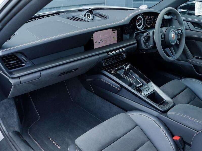 Image 3/4