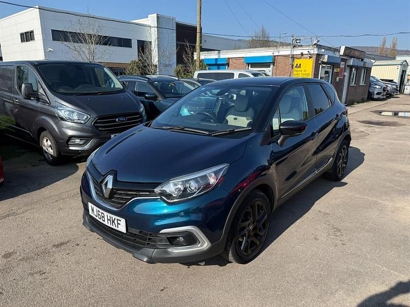 Second-hand Renault Captur Iconic 90 CP (66 kW) 2018 Albastru SUV