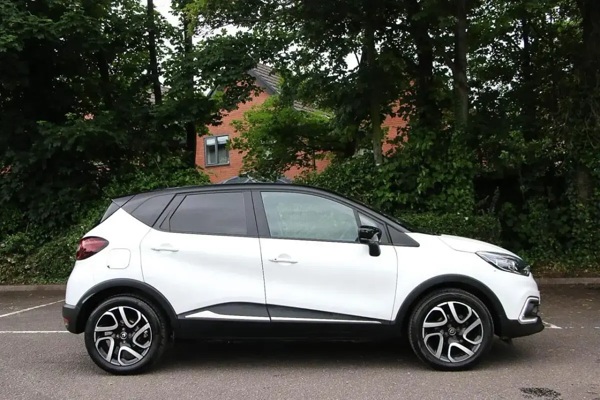 Used Renault Captur Iconic 90 HP (66 kW) 2018 Other SUV
