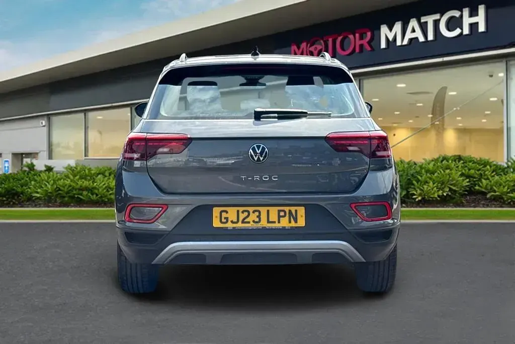 Used VW T-Roc Life 150 HP (110 kW) 2023 Grey SUV